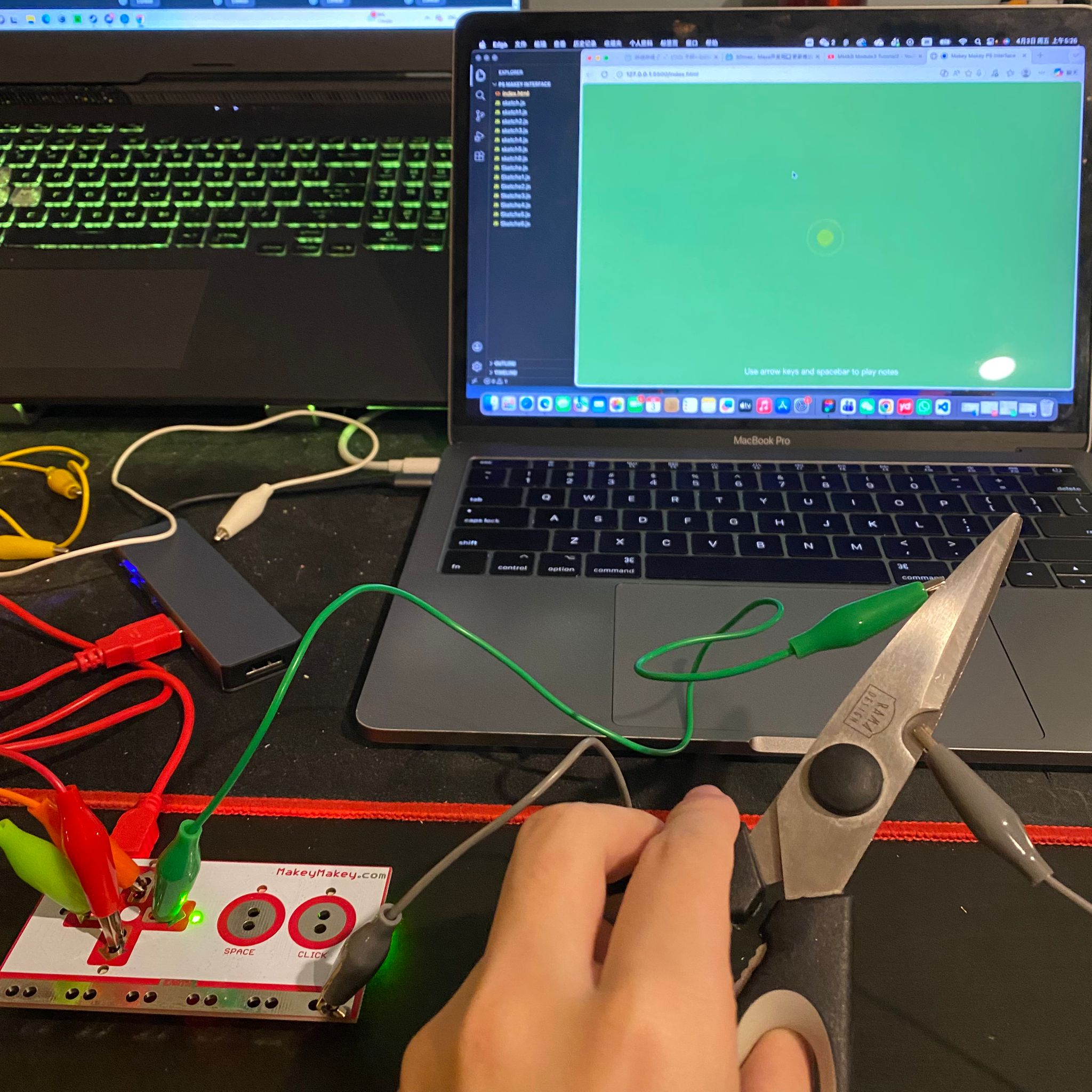 I experimented with different shapes of scissors to observe the changes in the connection.